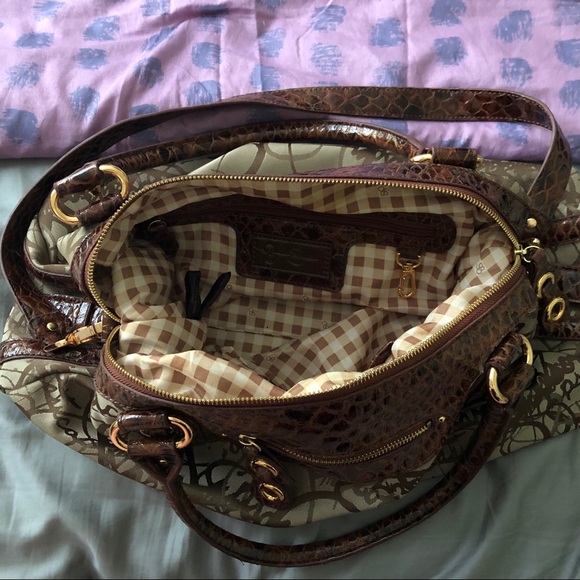 Jessica Simpson Signature Satchel - Picture 3 of 5